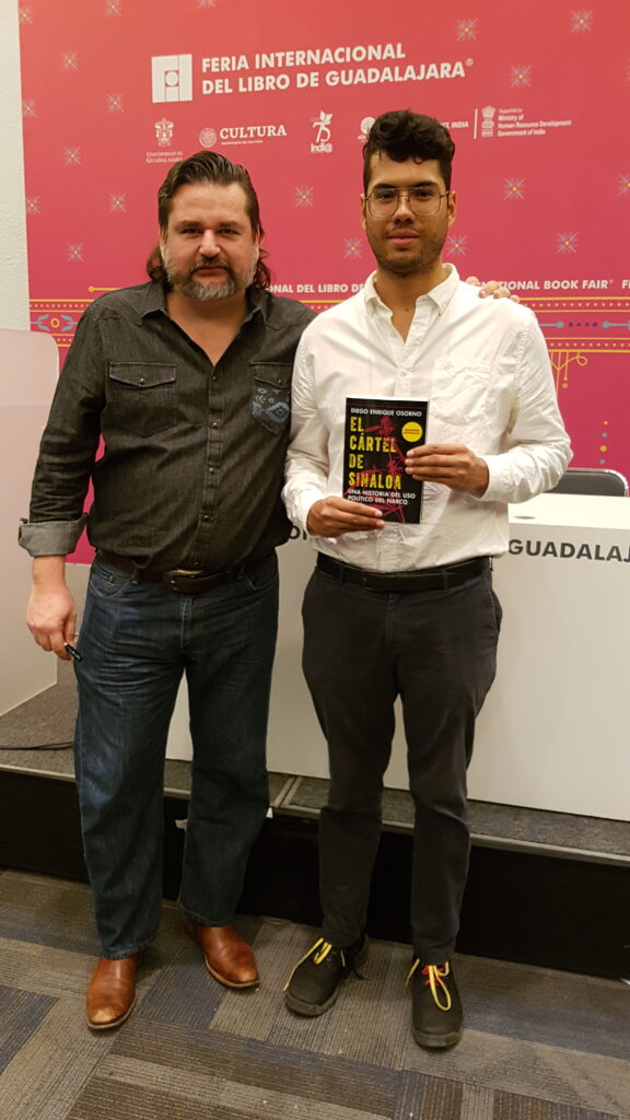 Con Diego Enrique Osorno en la presentación del libro El Cartel de Sinaloa